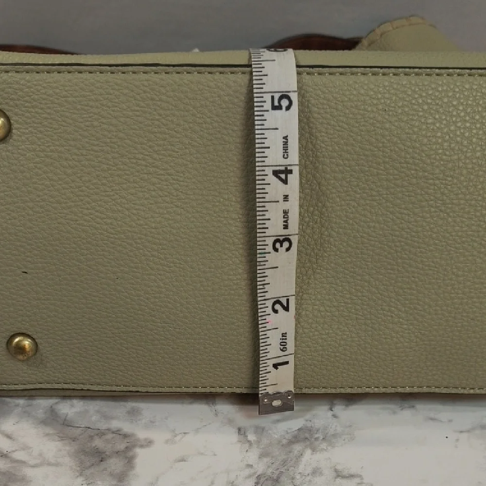 Jen&Co Women's Light Green Alexa Vegan Hobo Bag